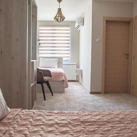 Mehana Apartmani Leskovac  Eksteriør bilde